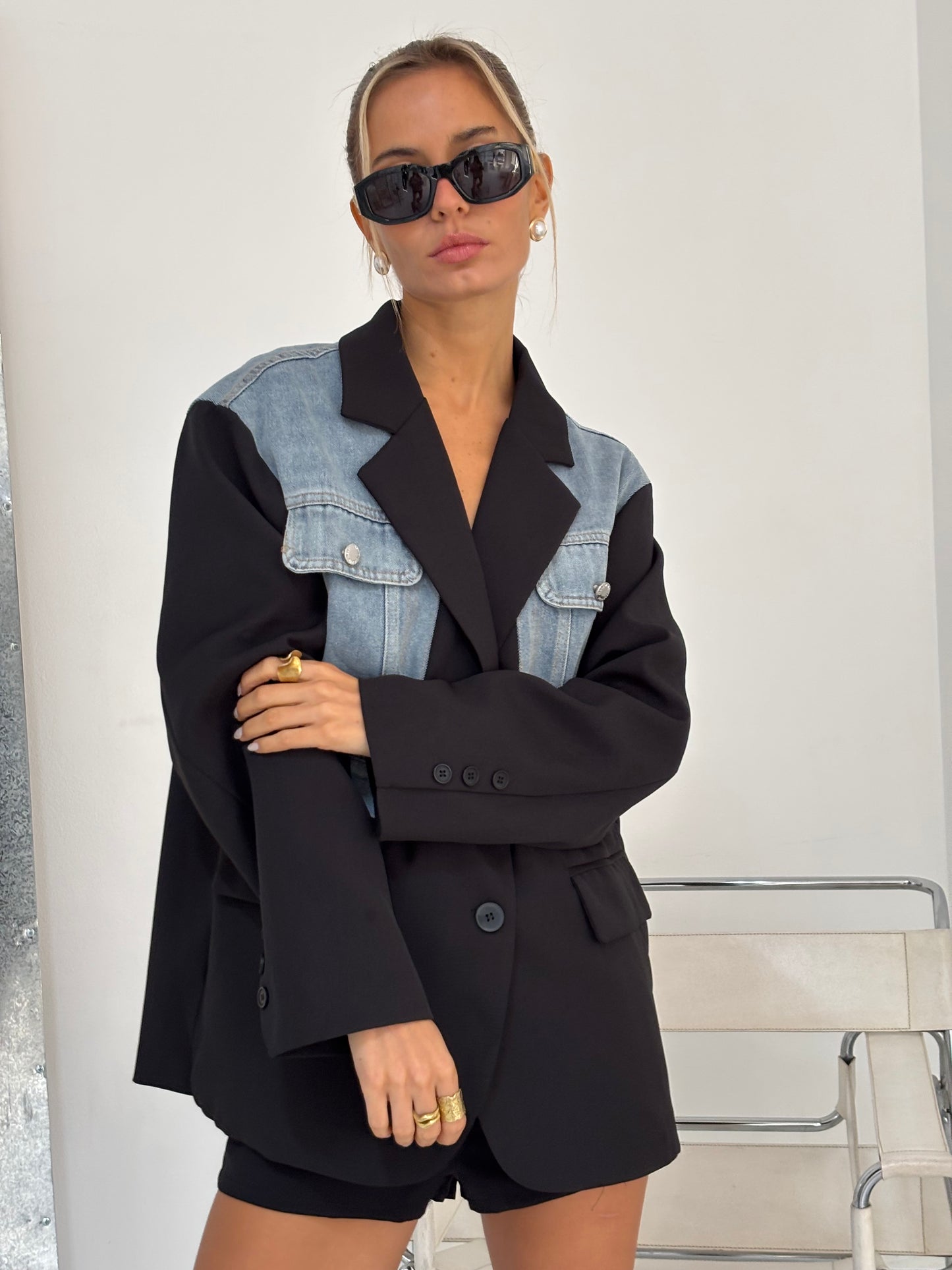 Blazer Sastrero Negro con Aplicación Denim | Starfish