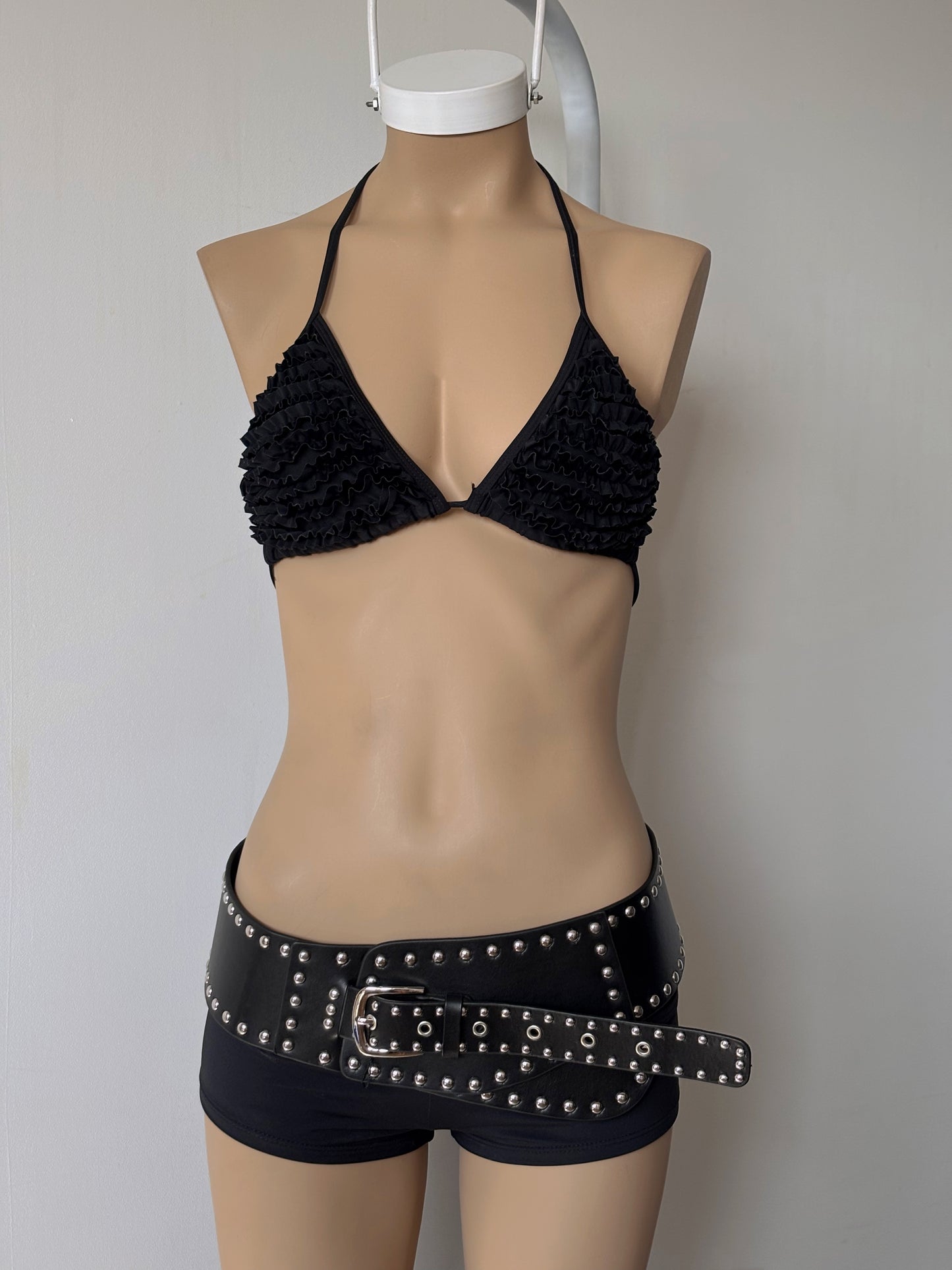 Cinturón con Tachas – Eleva Tus Looks | Starfish