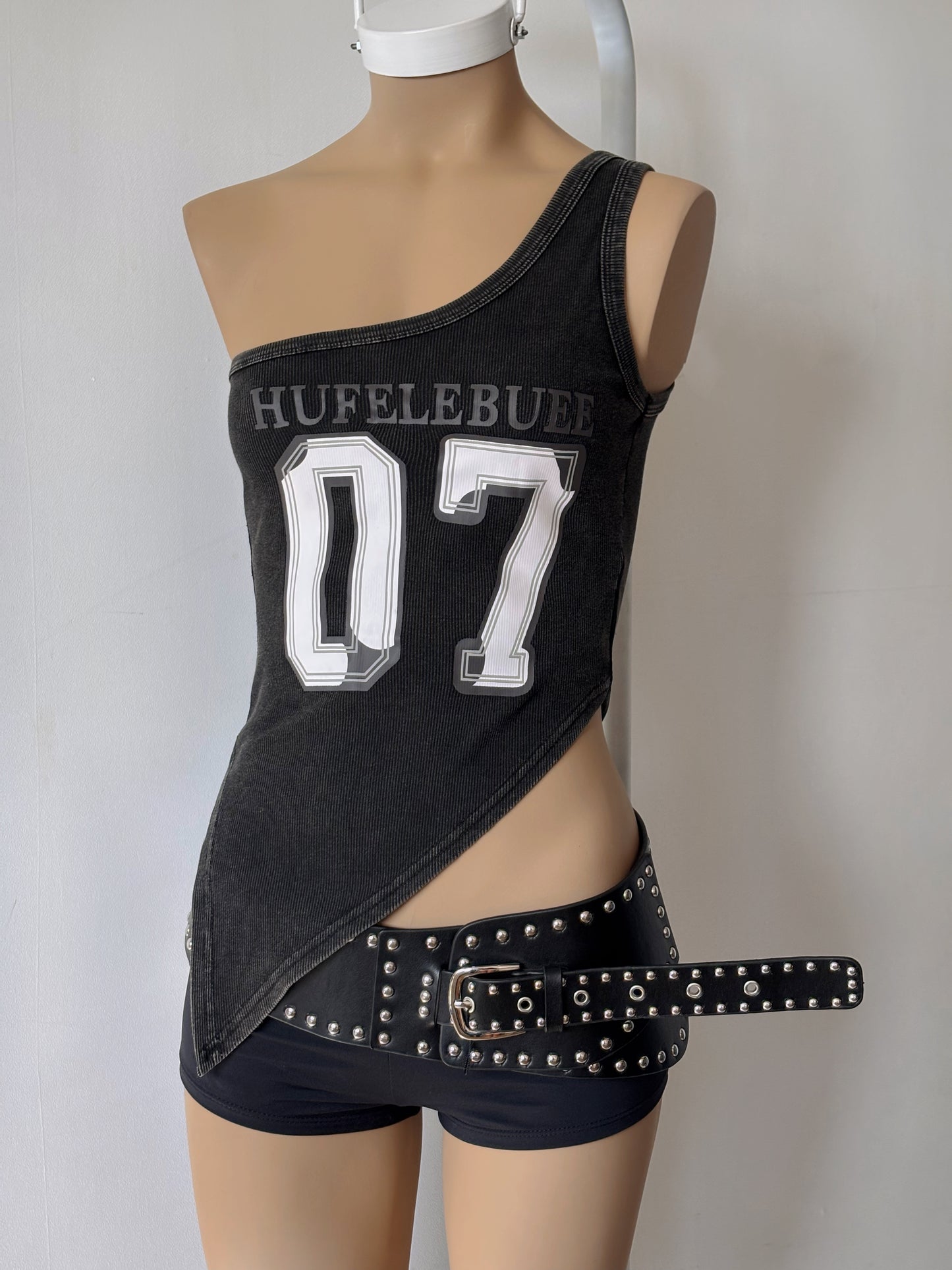 Cinturón con Tachas – Eleva Tus Looks | Starfish
