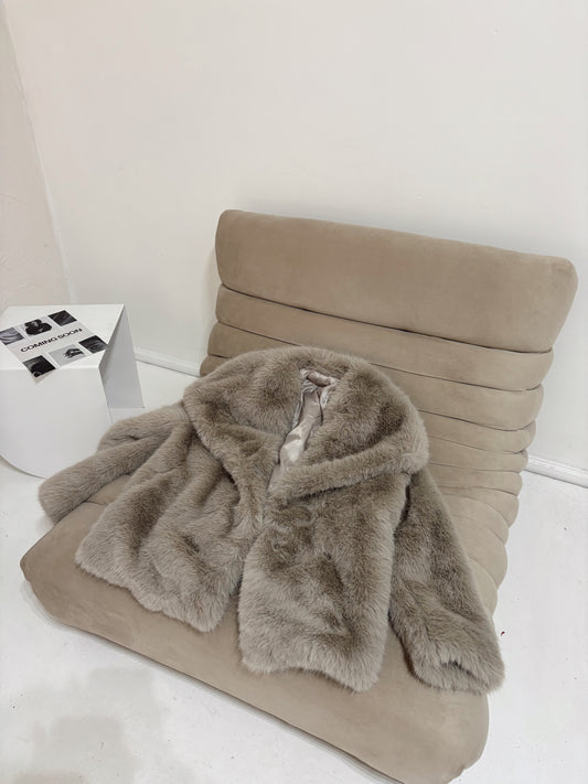 PELUDO GRIS (SOLAPA ANCHA)